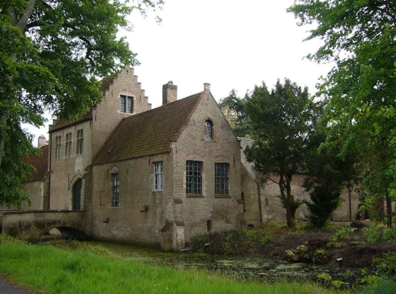 Kasteel Rooigem, Belgium